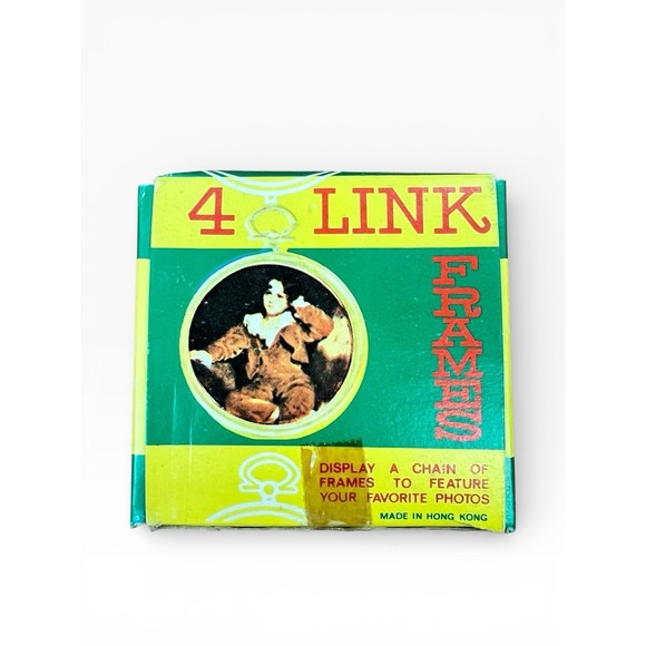 Vintage 4 Linked Photo Frames Hong Kong Plastic Mini Picture Frame Wall Set NIB - Picture 7 of 8